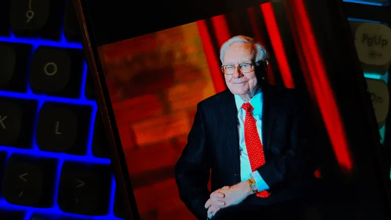 Warren Buffett’s Son Didn’t Know His Dad Was a Billionaire Until He Was in His 20s