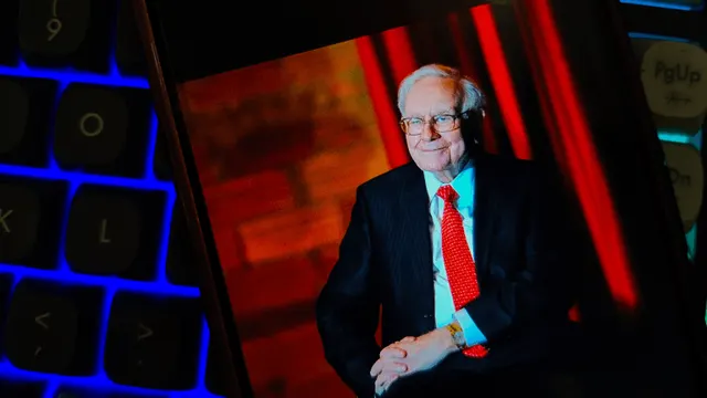 Warren Buffett’s Son Didn’t Know His Dad Was a Billionaire Until He Was in His 20s