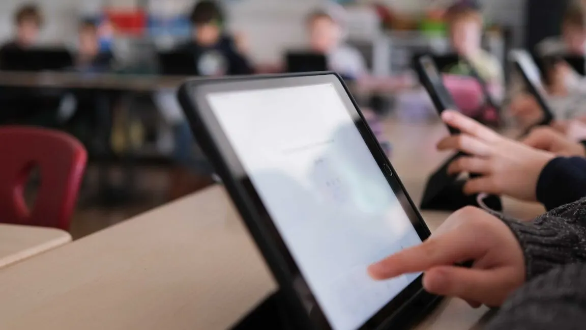 Schools across US protest FCC plan that could disconnect kids from Internet