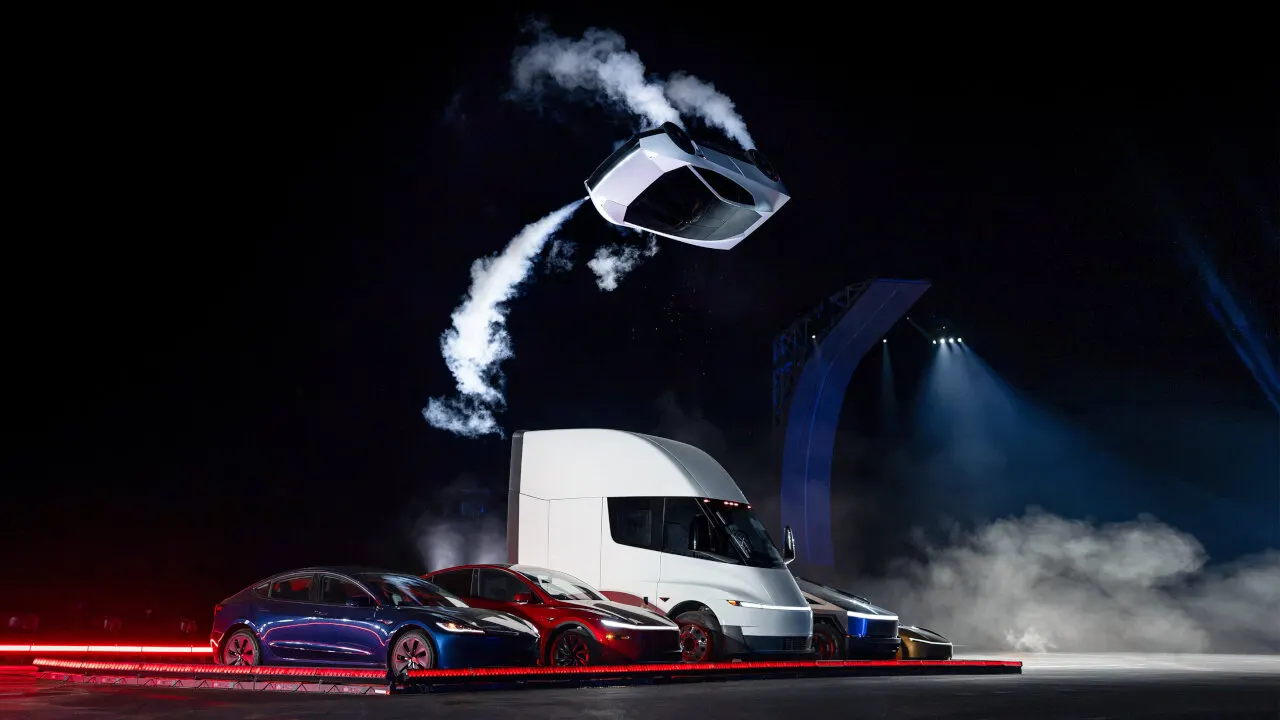 Tesla Roadster Rocket Is the Cool 'Flying' Car You Can’t Have
