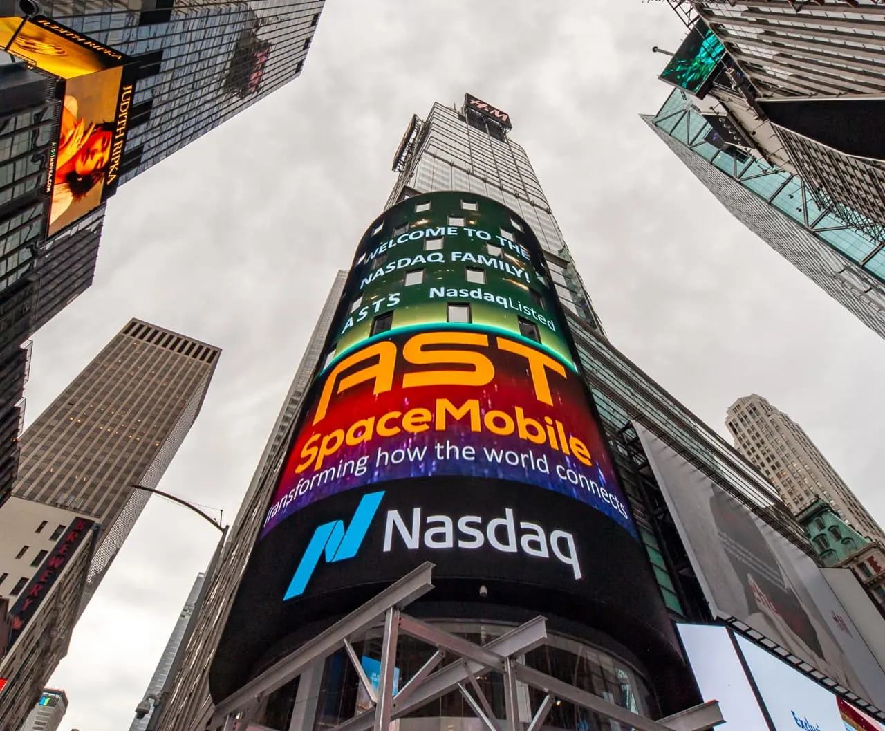 AST SpaceMobile’s stock is feeling the heat from SpaceX’s wireless plans