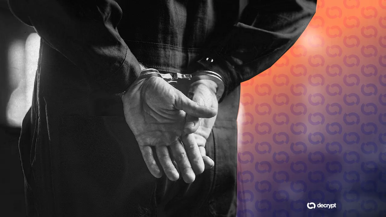 Greek Soldiers Among Alleged Leaders of $8M Crypto Pyramid Scheme