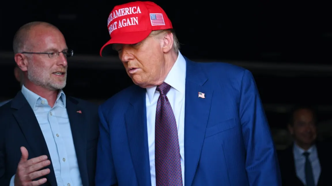 FCC chair warns media not to run the "fake polls" Trump keeps complaining about
